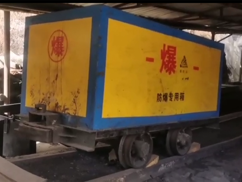 走進(jìn)礦區(qū)，產(chǎn)品維護(hù)，山東邦泰機(jī)電為您提供更好的售后服務(wù)！~